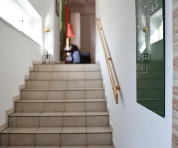 ホテル Blie, Bed & Breakfast, Self Check-in ホルン