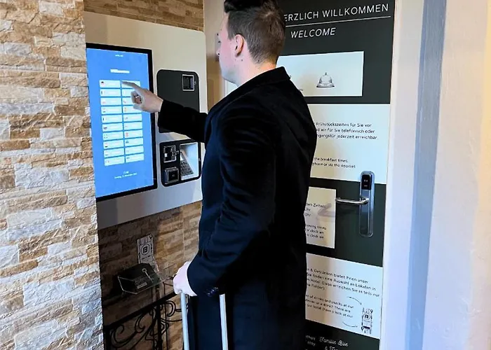 ホテル Blie, Bed & Breakfast, Self Check-in ホルン